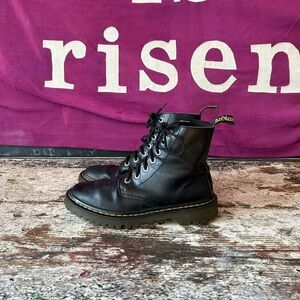 Y2K Dr. Martens Luana Boots Black Leather Womens 7